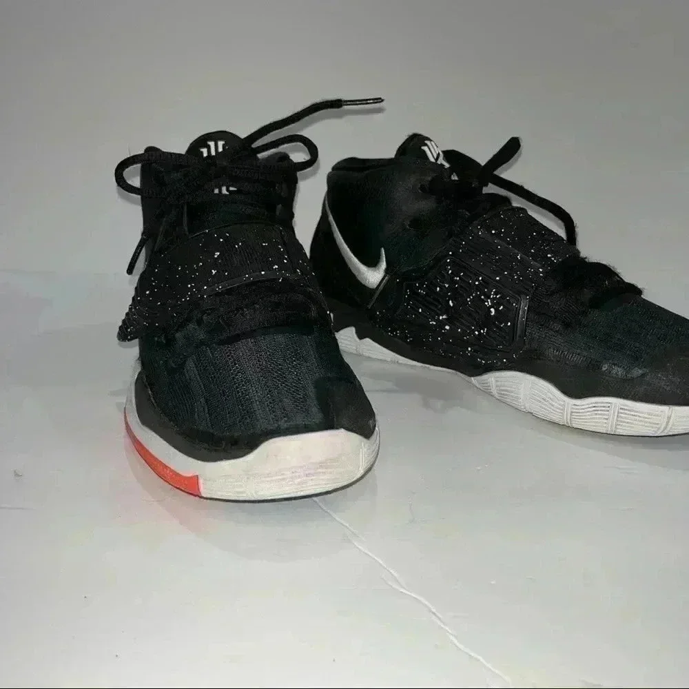 Kyrie Irving Nike 5.5Y Basketball Shoes